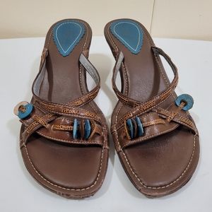 Indigo sandal sz 8M